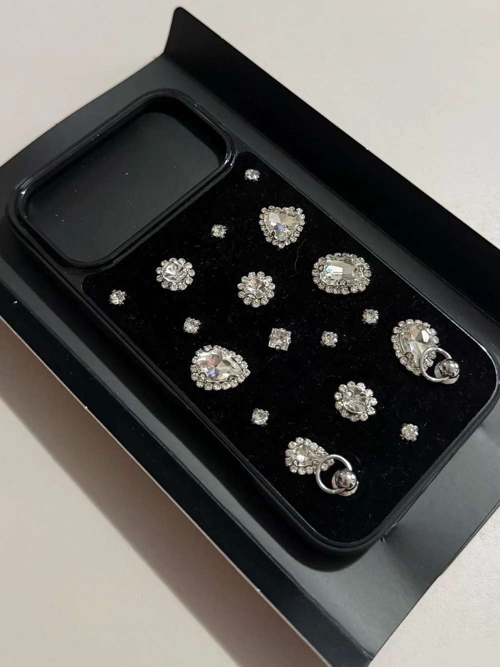 NEW HELLO LUX Black Rhinestone Embellished IPhone 17 ProMax Case